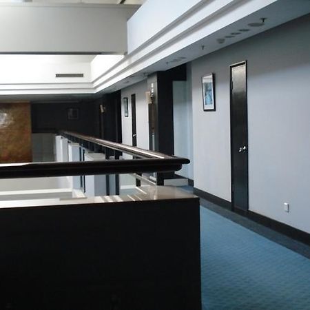River Front Business Hotel Шанхай Екстериор снимка